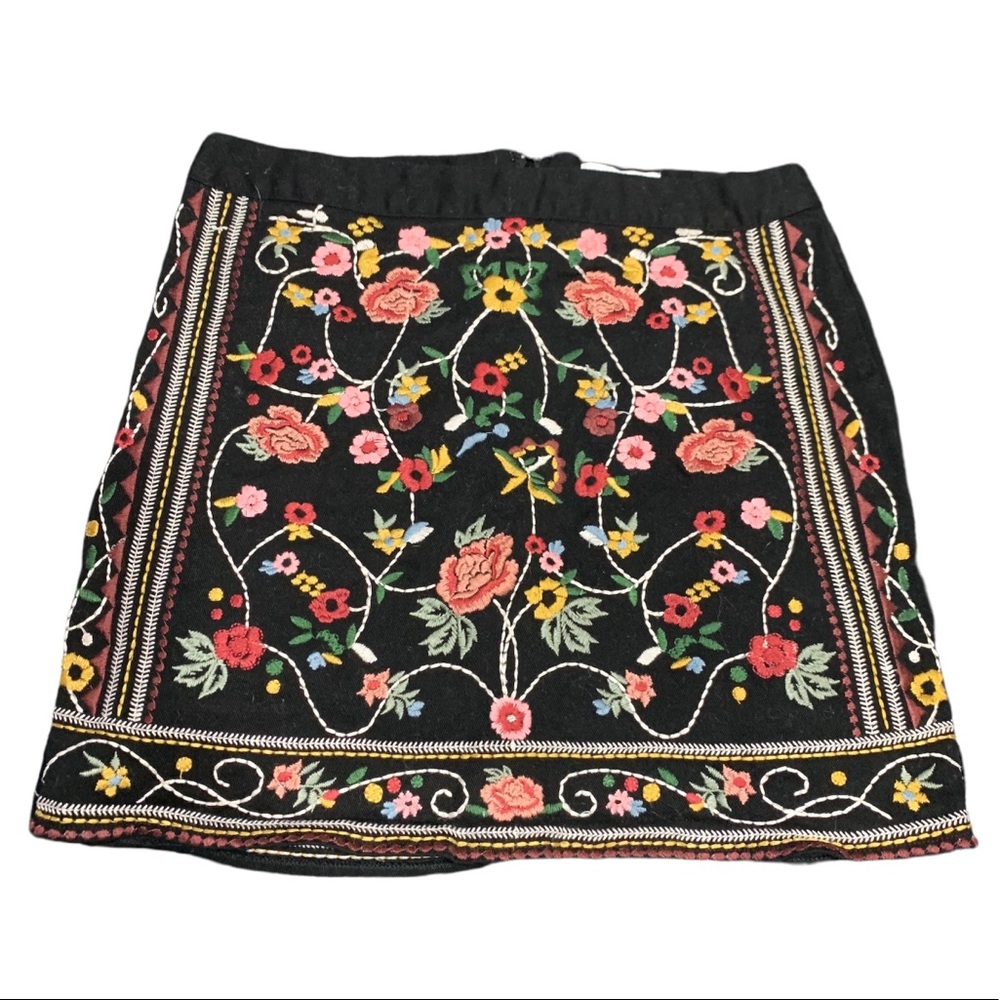 Braeve Embroidered Floral Print Mini Skirt